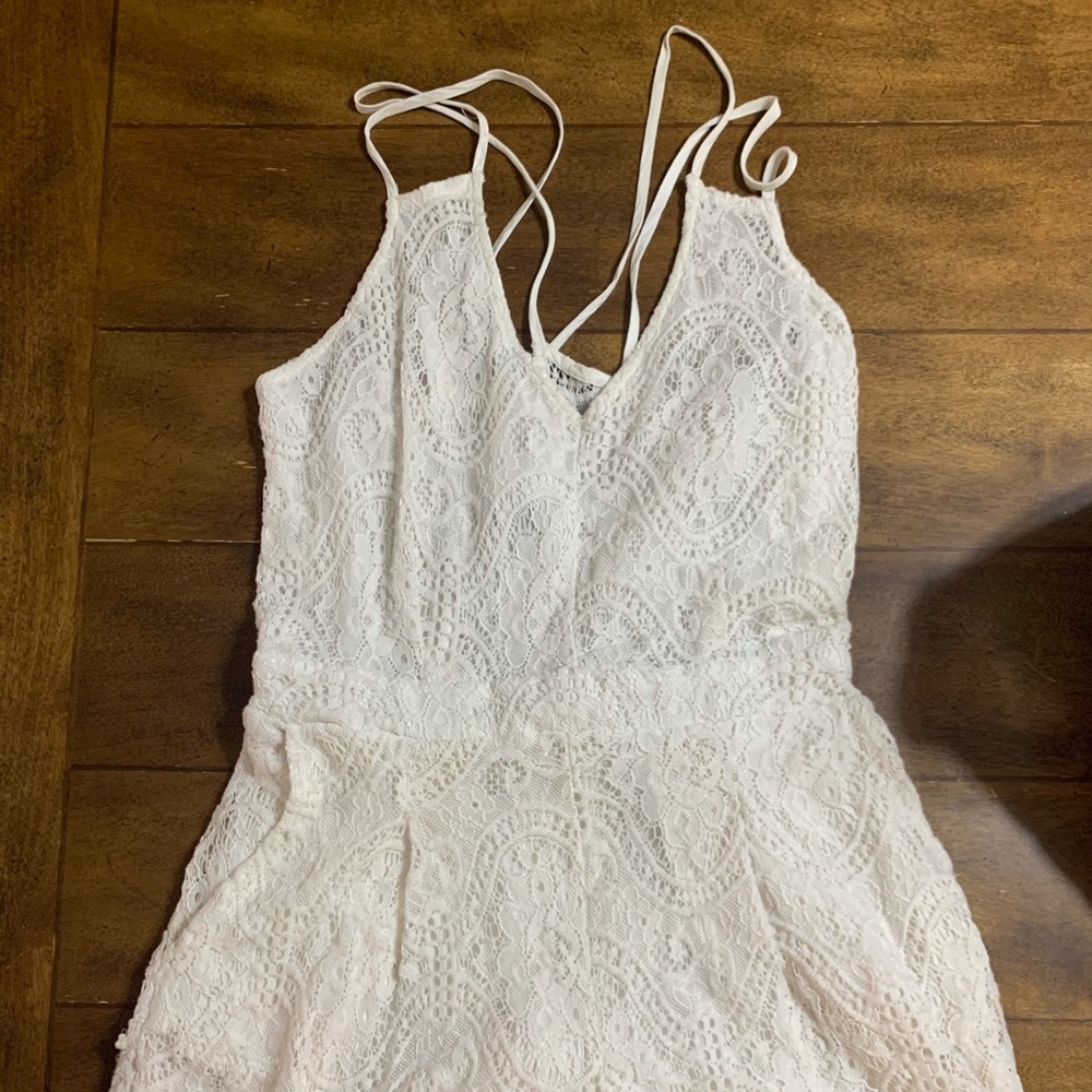 White lace - Kendall and Kylie - Romper